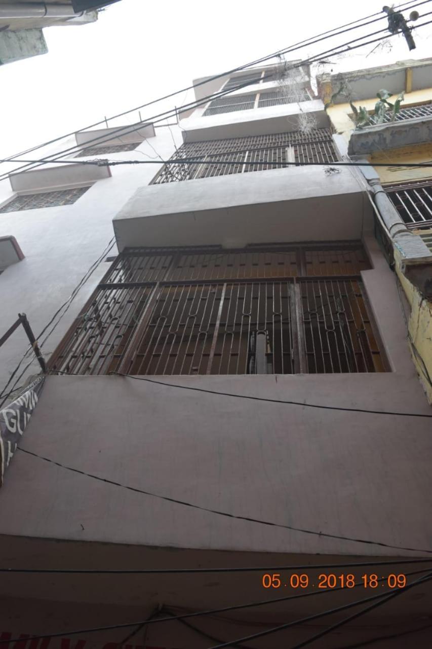 Family Guest House Varanasi Bagian luar foto